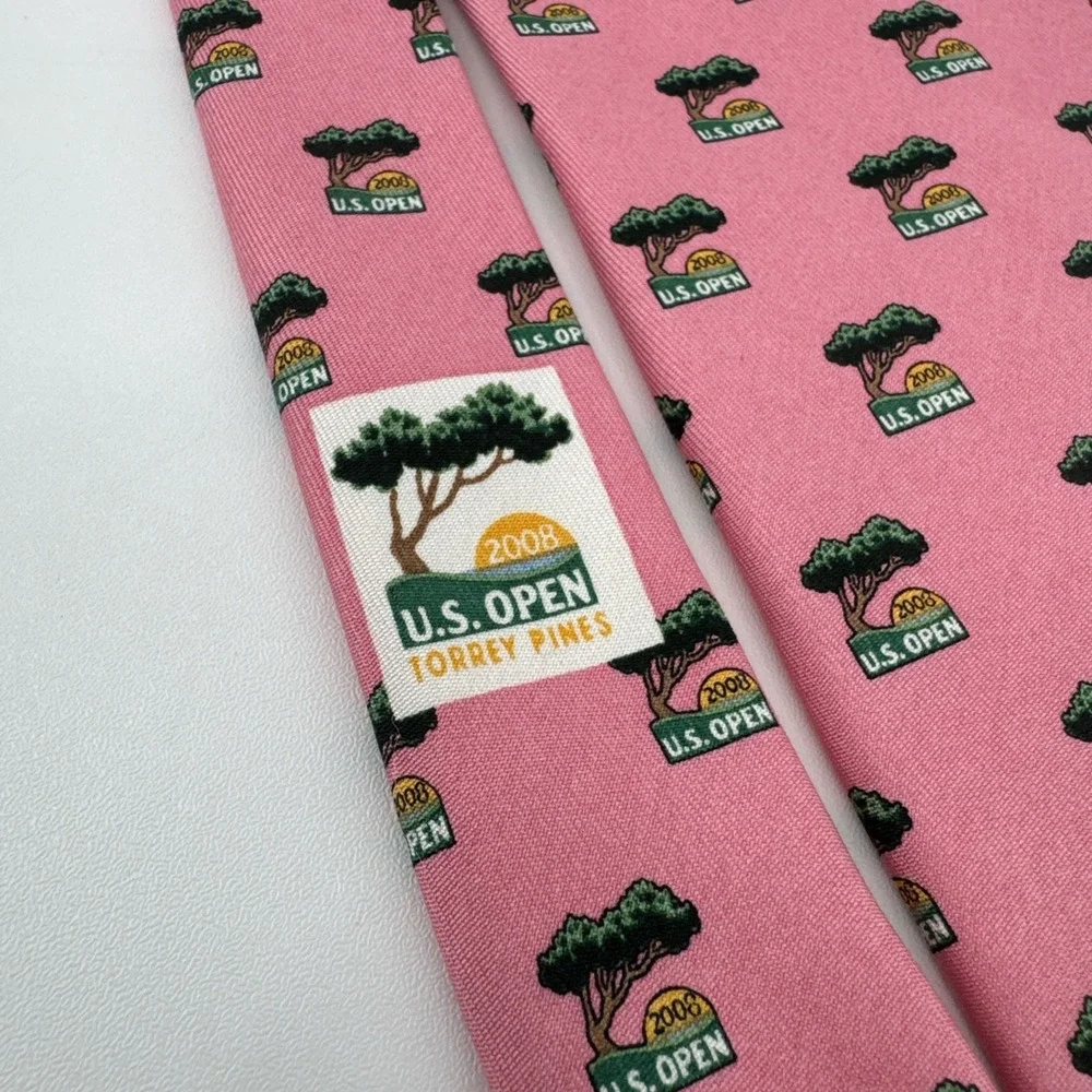 Vineyard Vines Silk Neck Tie Men's Pink 2008 US Open Golf Novelty Print USA Made